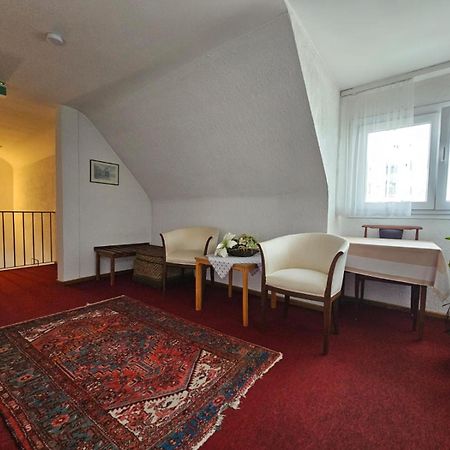 Hotel Haus Isenburg ノイ・イーゼンブルク エクステリア 写真