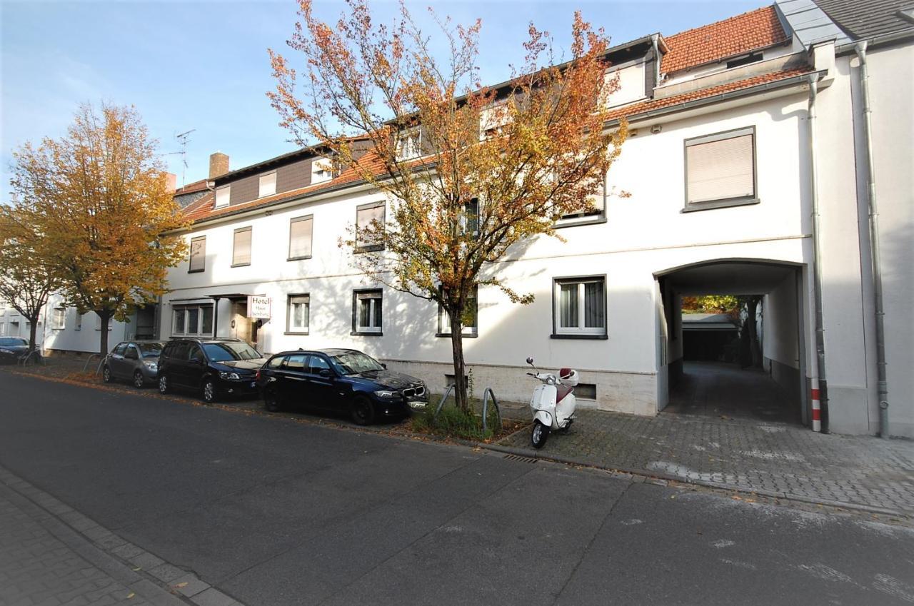 Hotel Haus Isenburg ノイ・イーゼンブルク エクステリア 写真