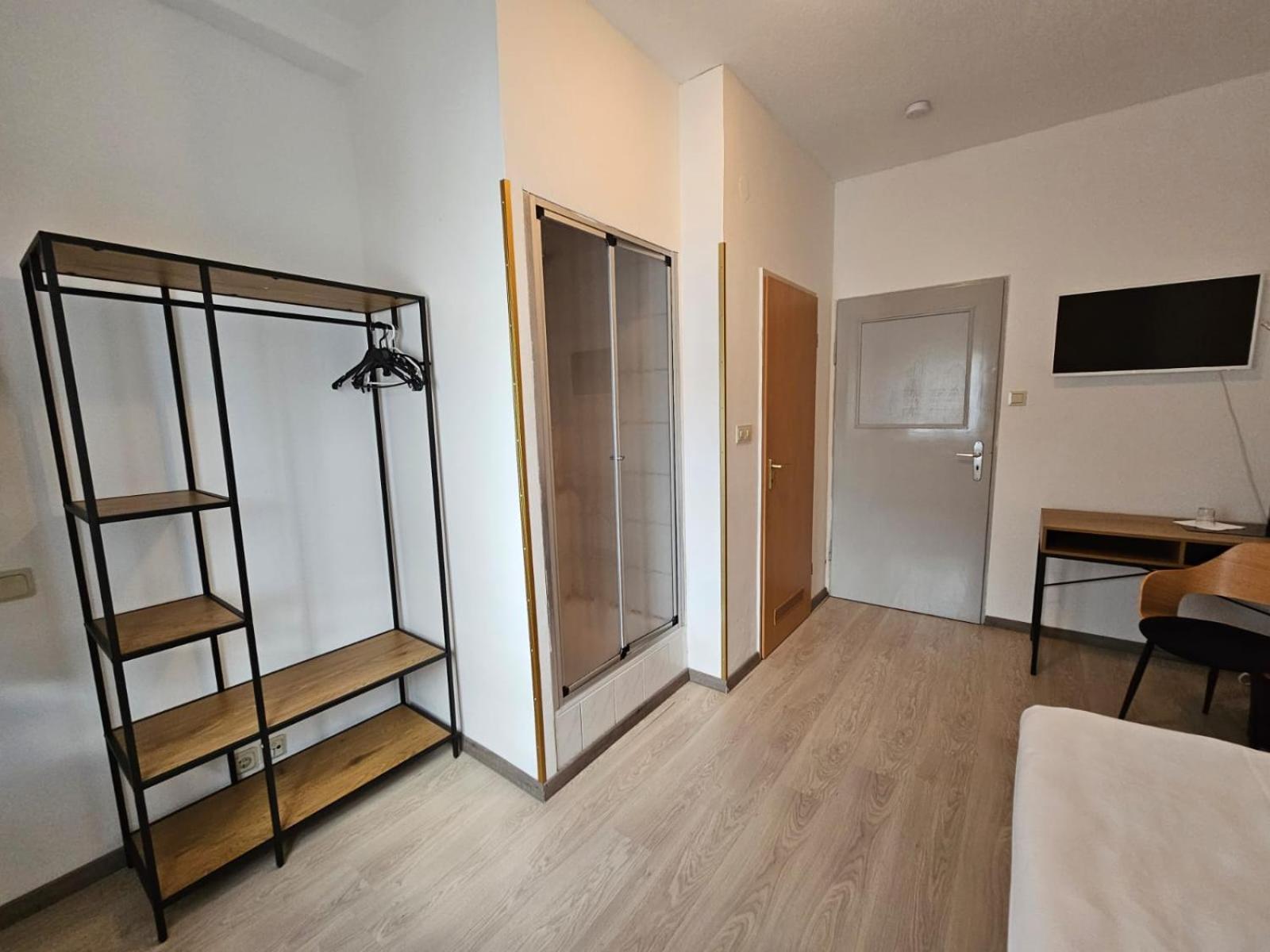 Hotel Haus Isenburg ノイ・イーゼンブルク エクステリア 写真