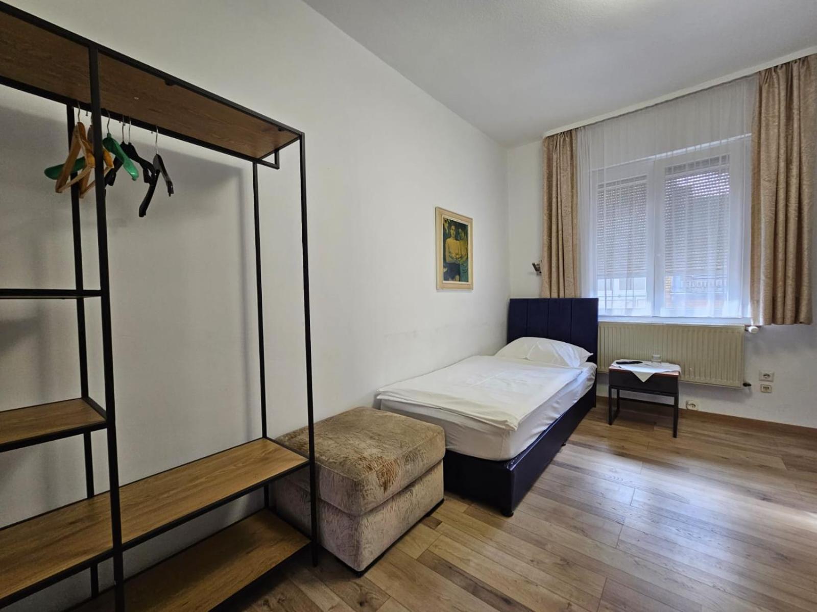 Hotel Haus Isenburg ノイ・イーゼンブルク エクステリア 写真